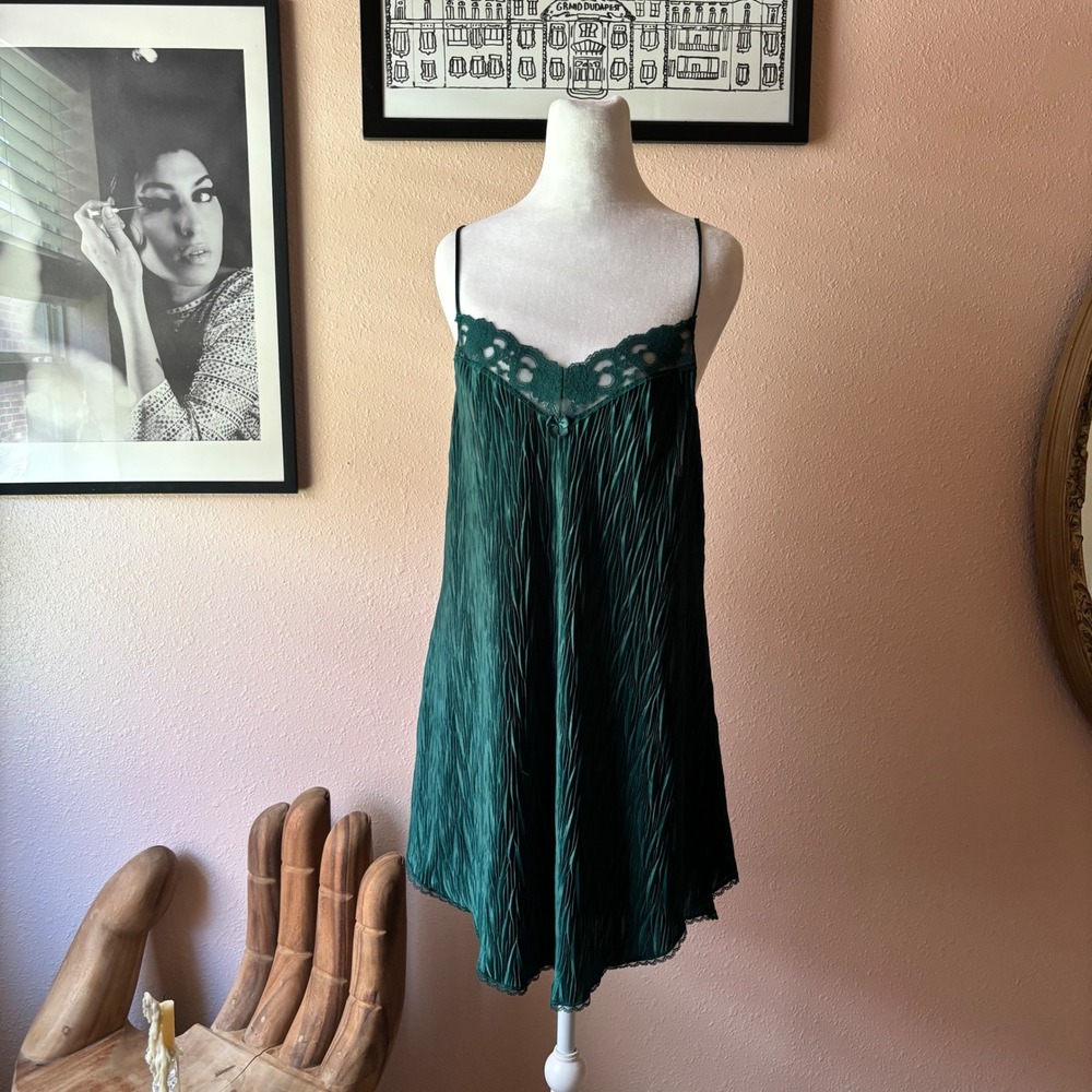 Vintage Regal Old Money Emerald Green Cami Night Gown